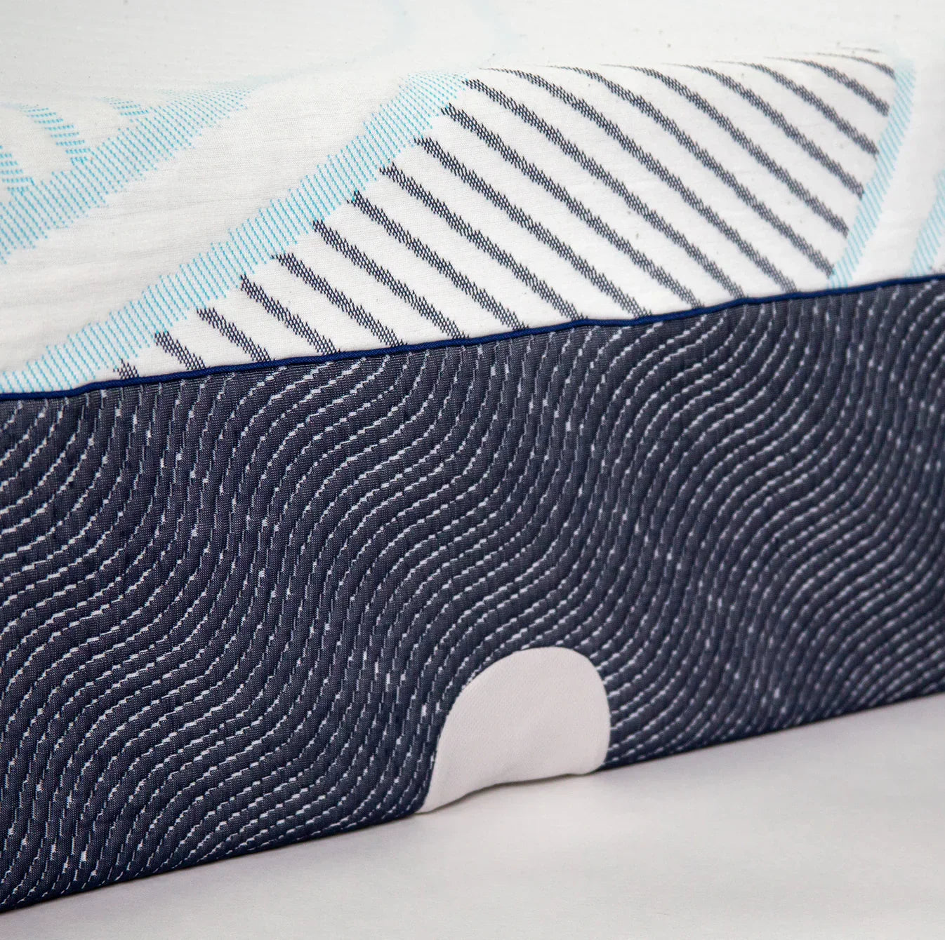 Customatic® DreamSense DreamTemp™ Plush Mattress - Advanced Cooling & Pressure Relief