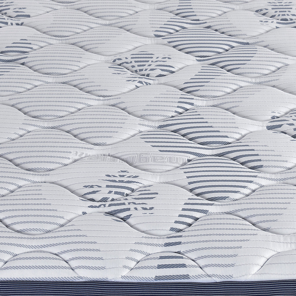 Magniflex Magnicool 10 Firm Luxury Italian Mattress with Temperature-Regulating Fabric