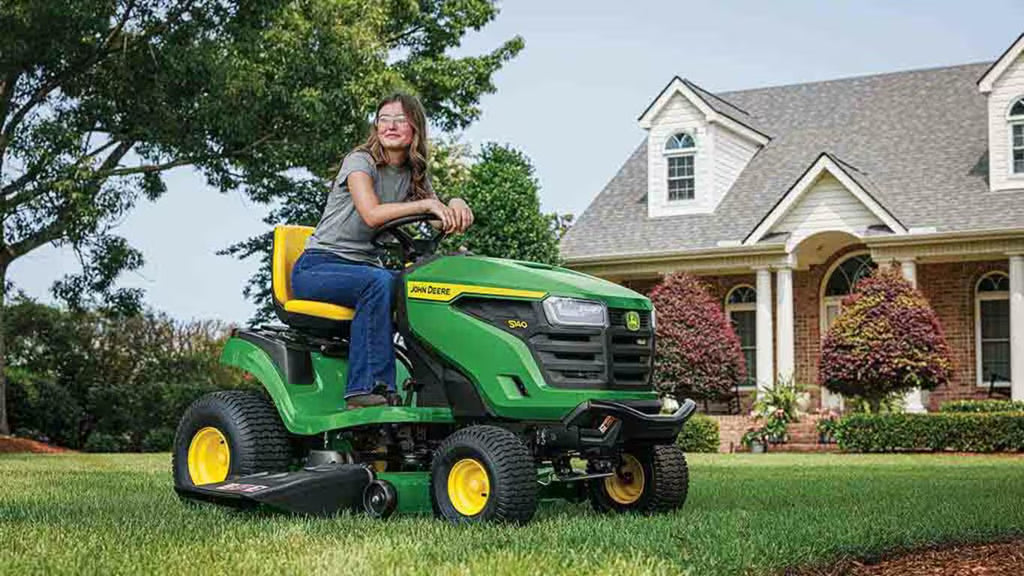 John Deere S140 48-Inch 22 HP V-Twin Gas Lawn Tractor with Hydrostatic Transmission